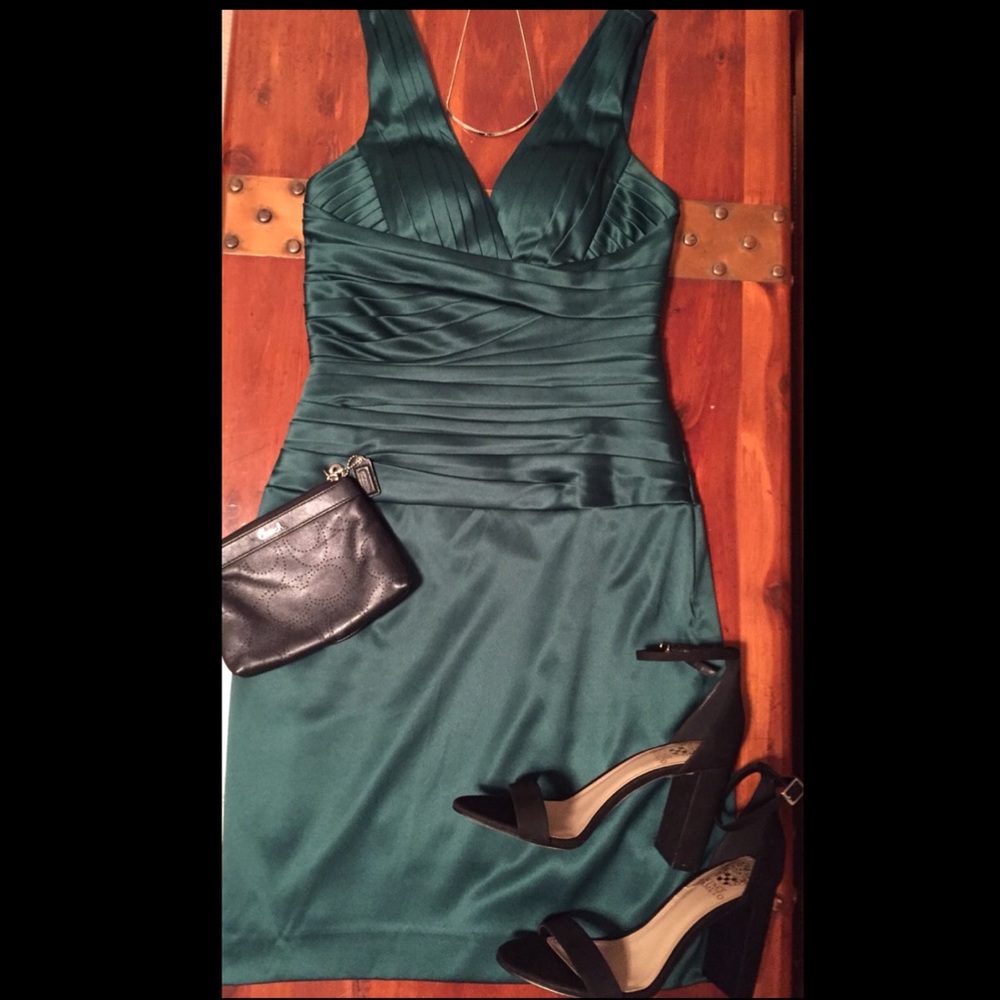 Flattering Emerald Cocktail Dress